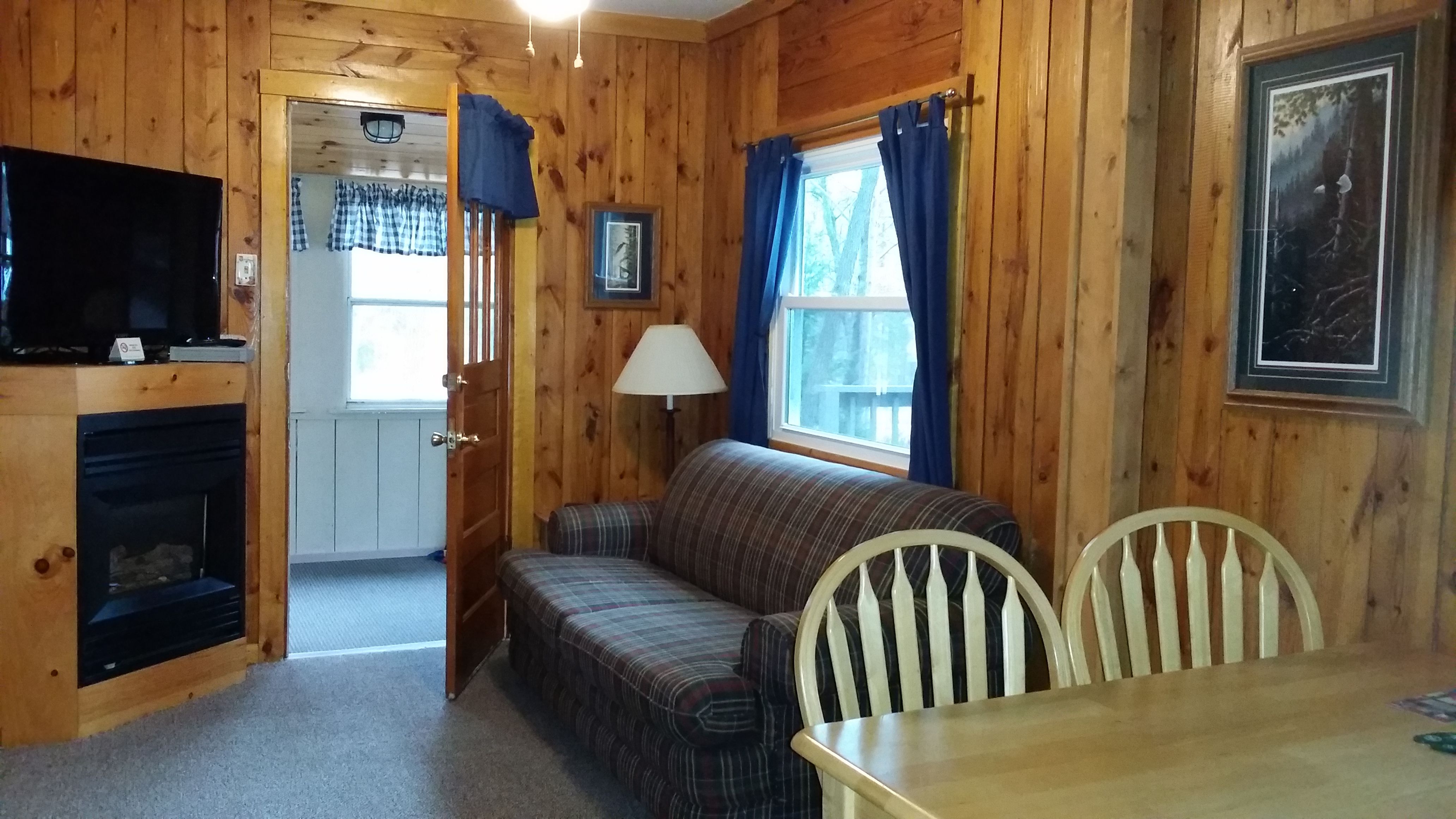 Cozy living dining area